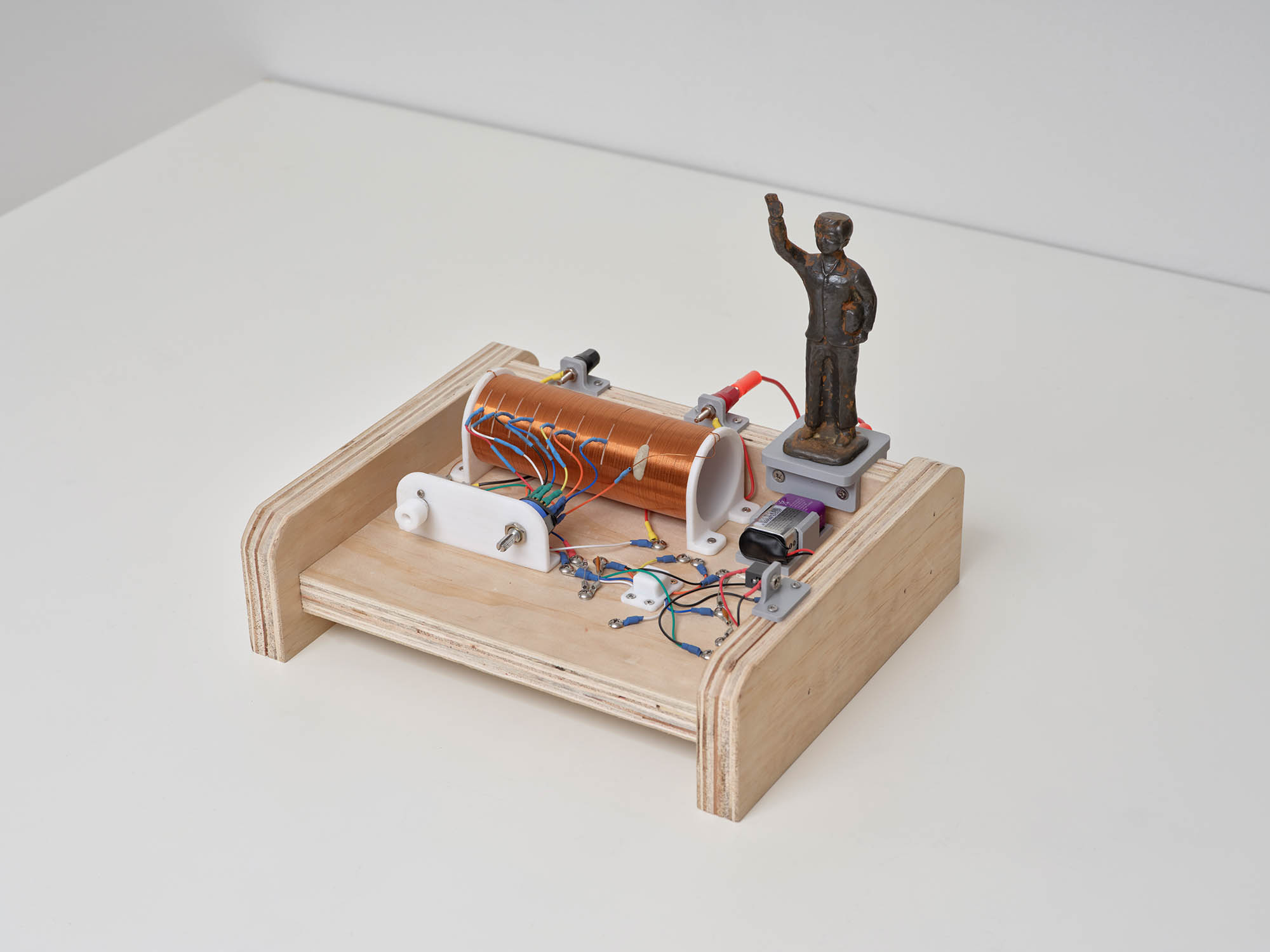 Jungki Beak, *Untitled*, 2026, Copper wire, electronic components, battery, plywood panel, mixed media, 30 × 25 × 10 cm.