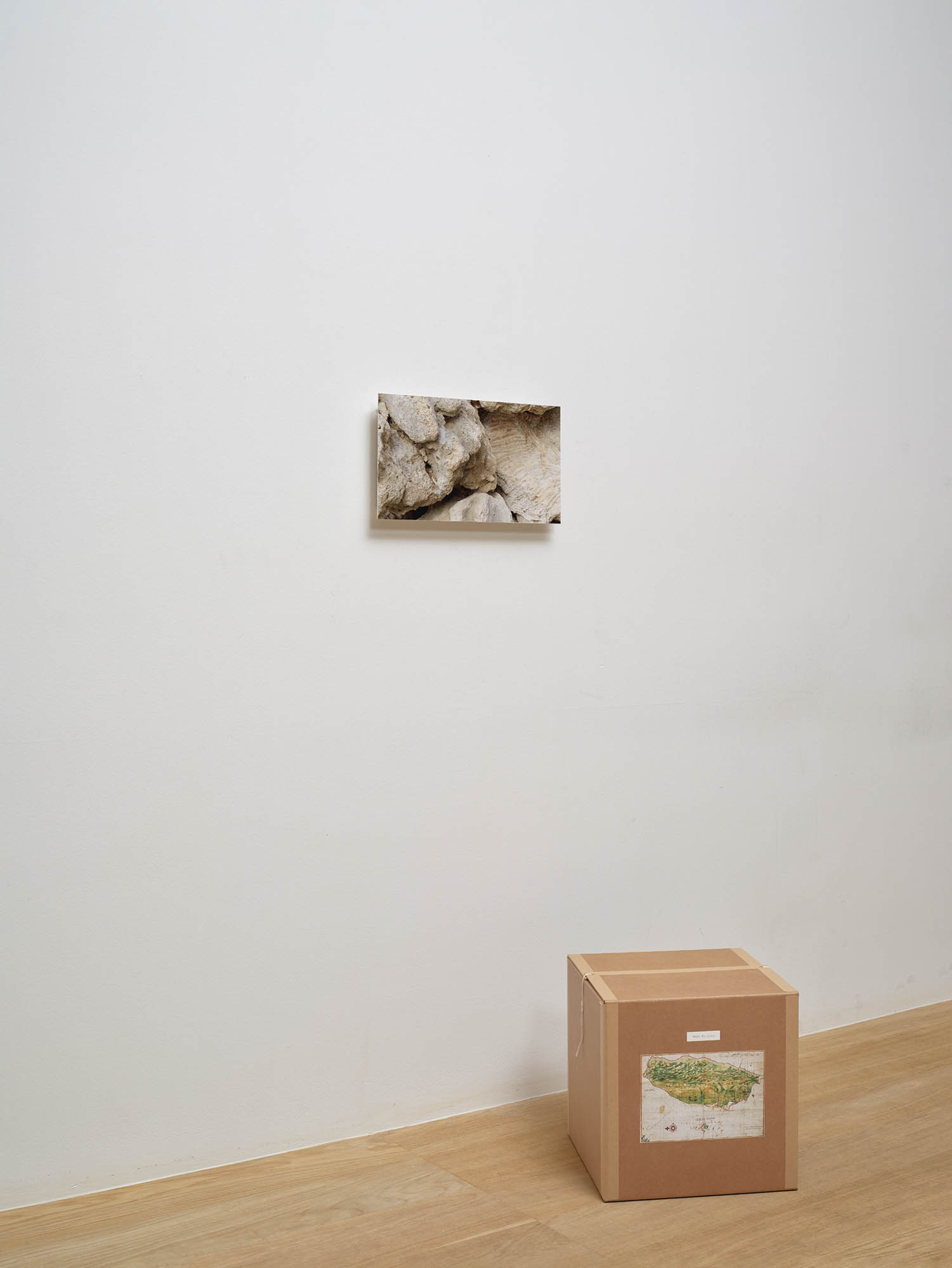 Shin Mi-jung, *Penghu Island: Prologue*, 2024, Single-channel video, color, sound, 11 min.; *Screen for Penghu Island: Prologue*, 2026, Paint on plywood panel, 25 × 44.44 cm.