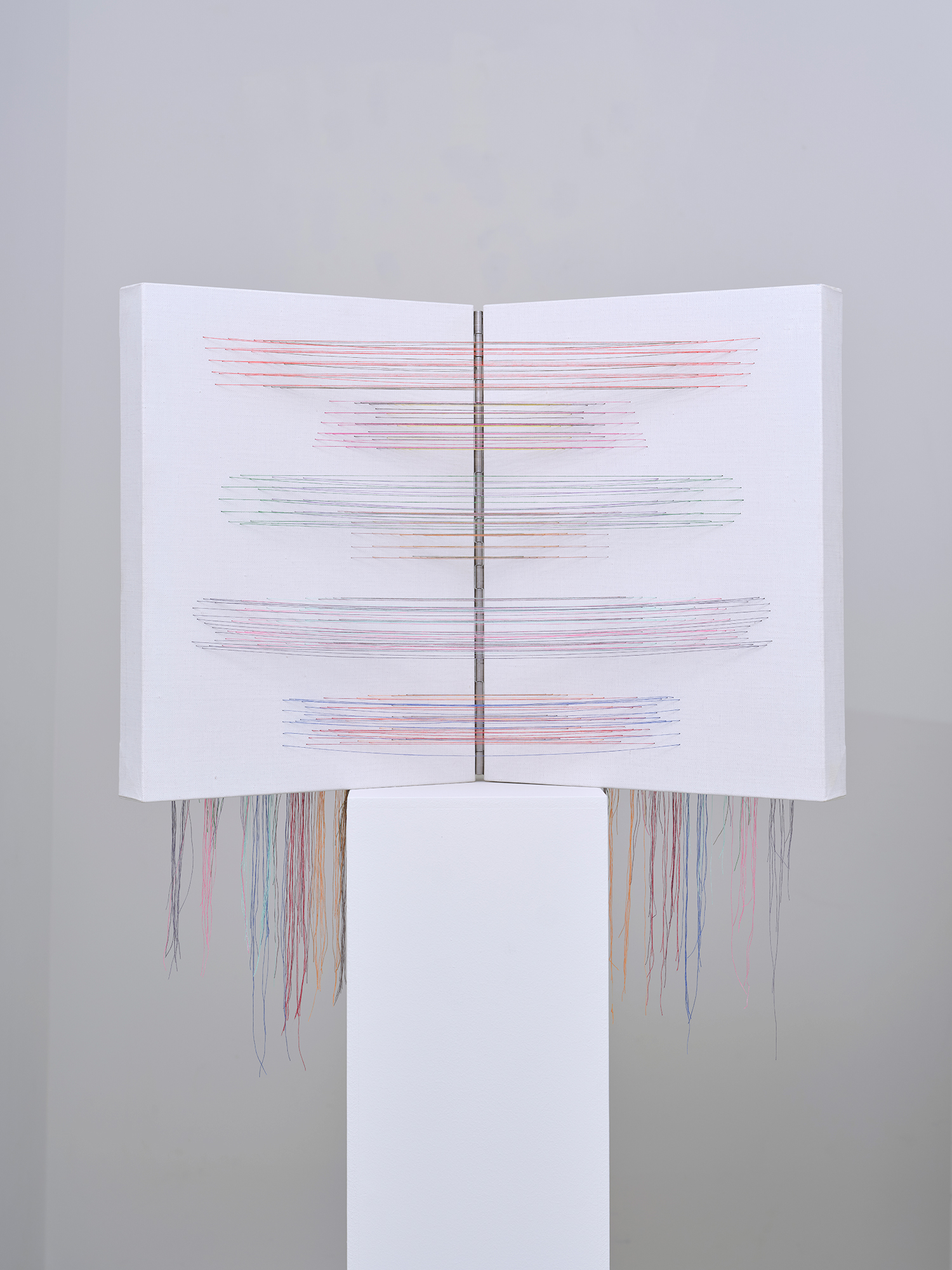 rowajeong (Artist Collaborative), we are on the same page, 2025, thread, wood on canvas, 41 × 32 cm each, diptych