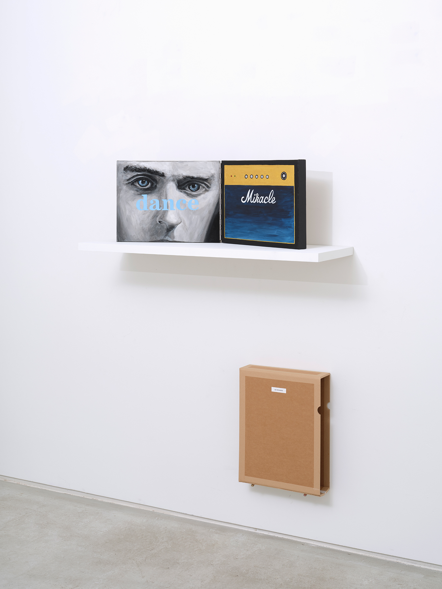 Lee Wonwoo, Favorite Song, 2025, acrylic on canvas, 41 × 32 cm each, diptych, box: 43.5(h) × 33.5 × 10 cm